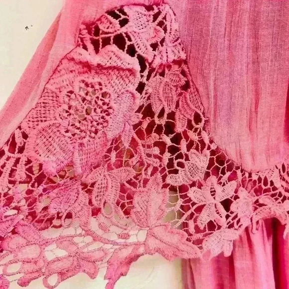 J Glee Pink Crochet Jumpsuit/Romper Size SP - Picture 3 of 14